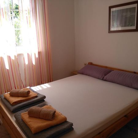Apartmani Korade Vir Ngoại thất bức ảnh