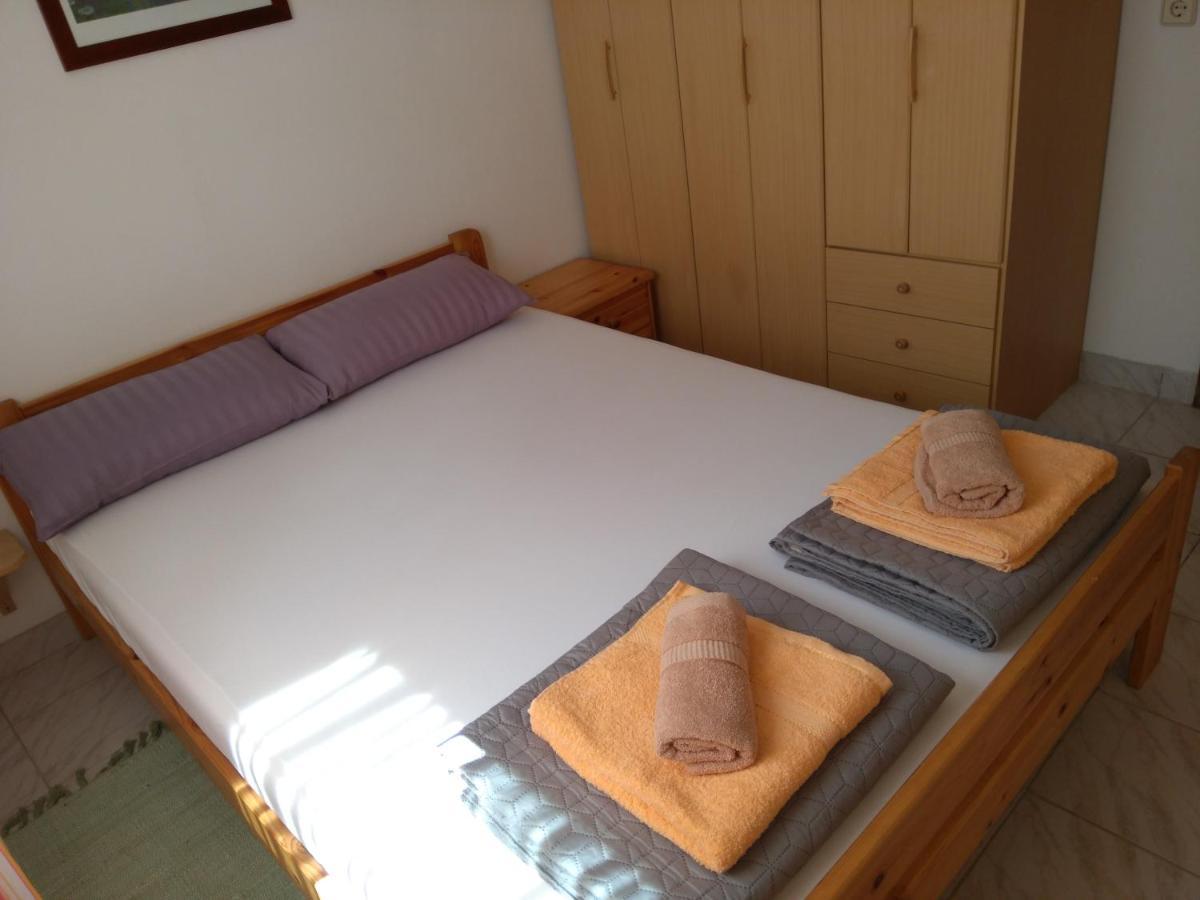Apartmani Korade Vir Ngoại thất bức ảnh